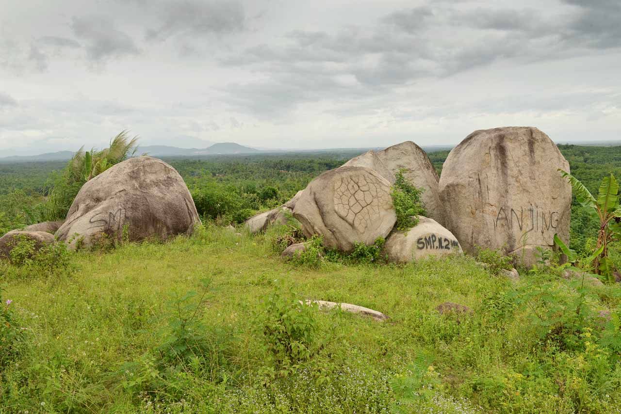 Wisata Gunung Batu Sri Katon - Yopie Pangkey - 7