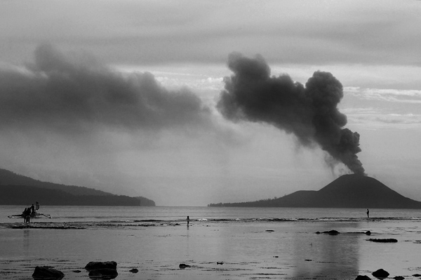 Erupsi Anak Krakatau tahun 2011