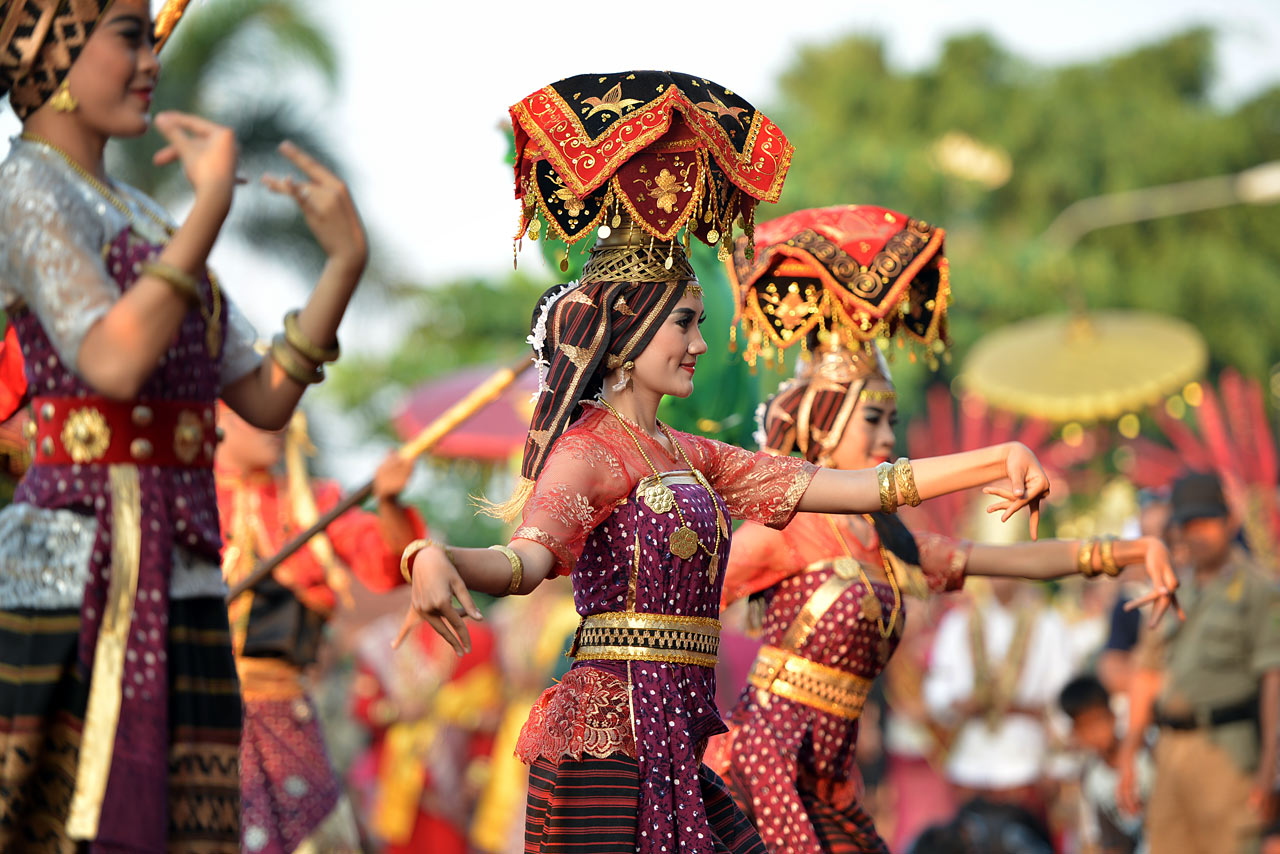 Pawai Budaya - Festival Krakatau 2015 - 10