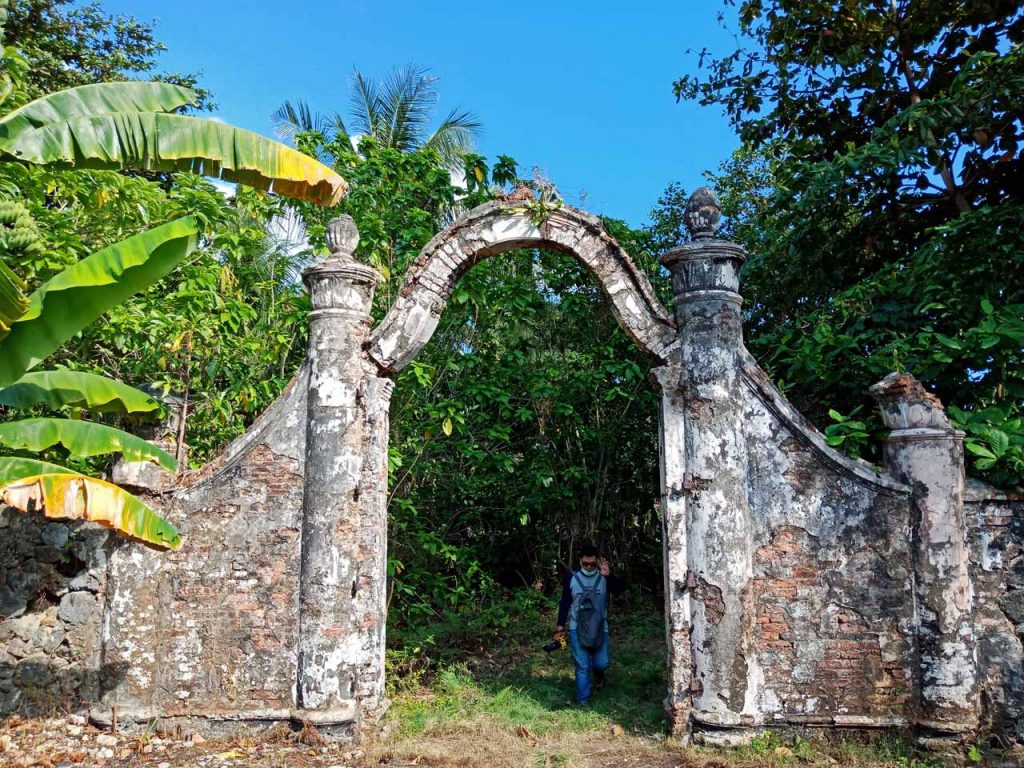 Gerbang Istana - Wisata Pulau Penyengat - Yopie Pangkey - 1