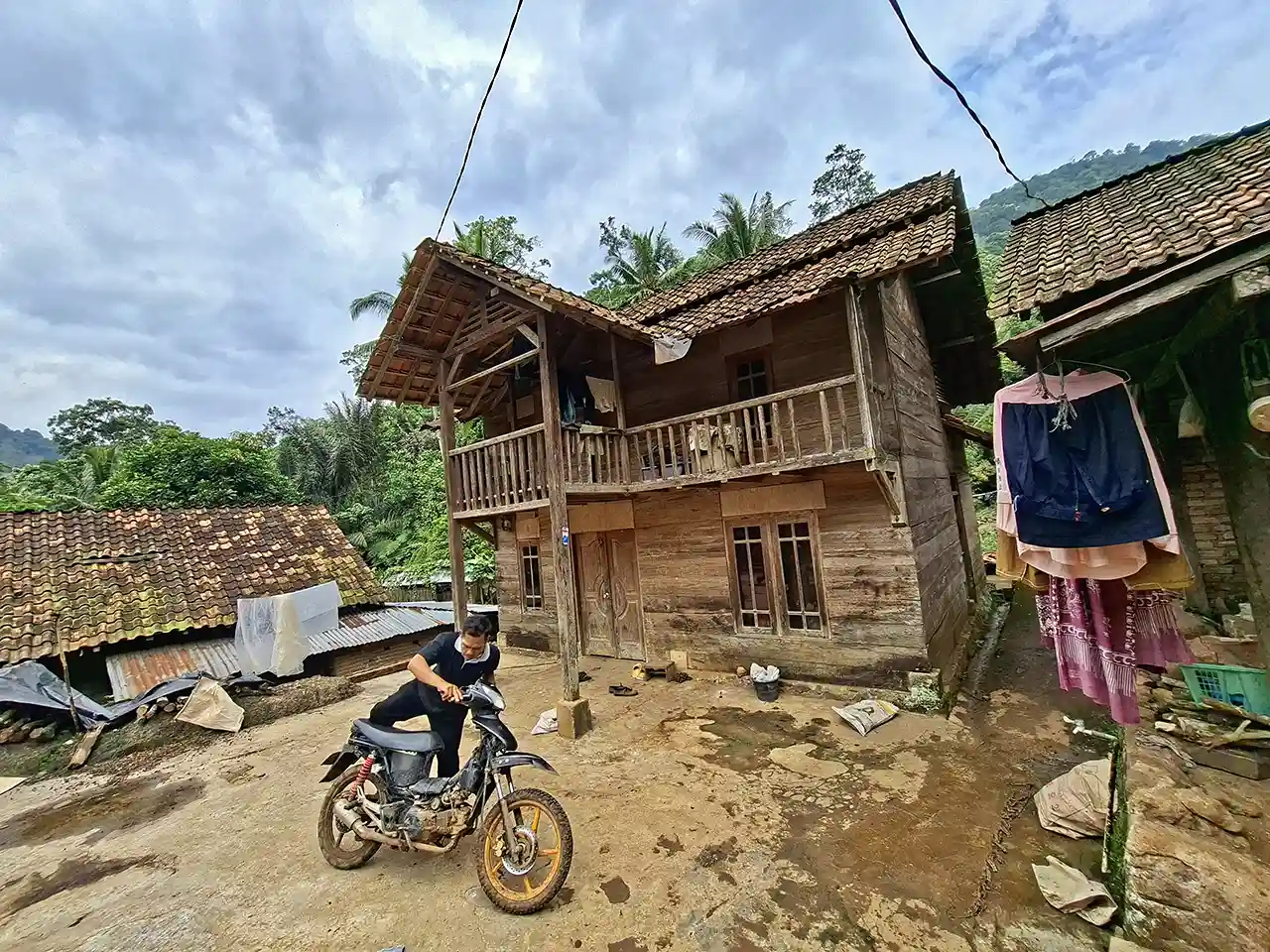 Dusin Bumiayu Desa Babakan Loa - Register 21 - Yopie Pangkey 4