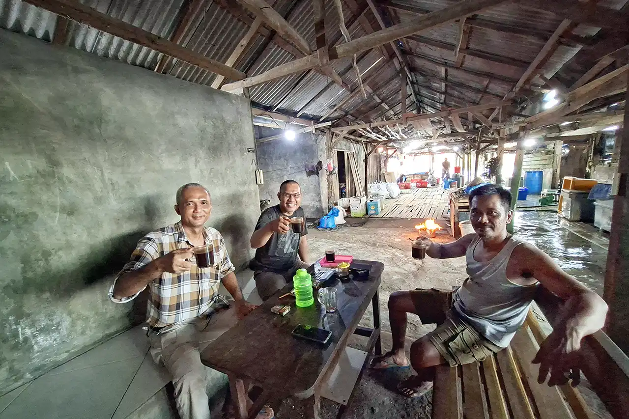 Arif Rahman dan Laut yang Ia Cintai - Cerita dari Kuala Teladas Tulang Bawang - Yopie Pangkey